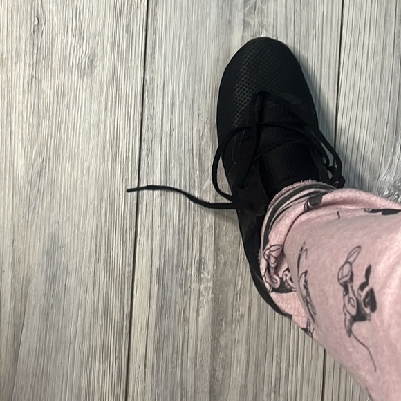 Sneaker - Adidas running shoes in EUC #SB5 - Picture 11 of 13